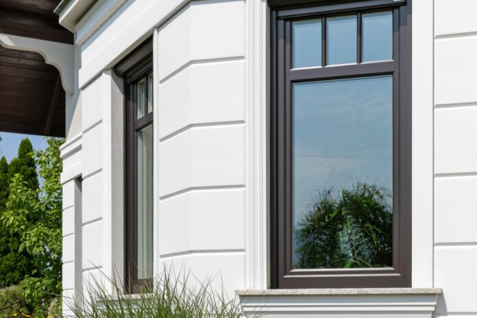 Do jakich stylów architektonicznych pasują okna ze szprosami?